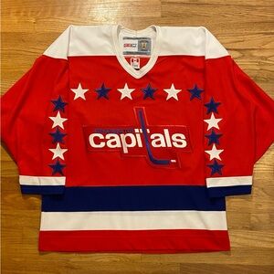 Vintage Washington Capitals Red Hockey Jersey